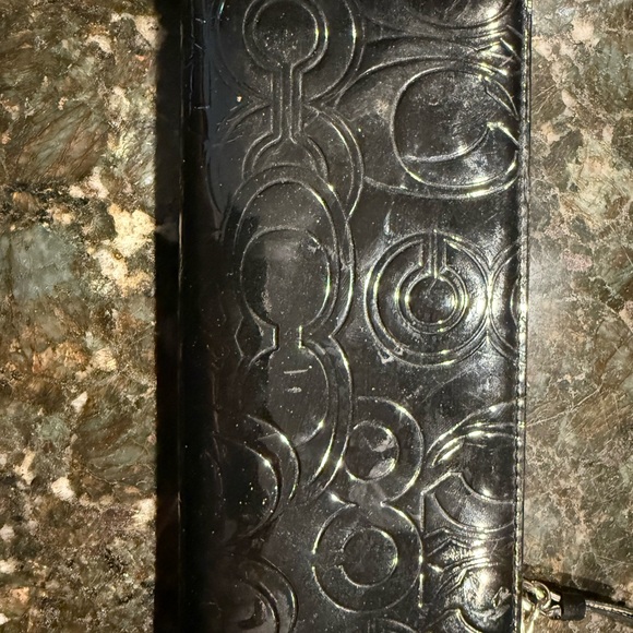 COACH POPPY EMBOSSED PATENT LEATHER SLIM ZIP WALLET BLACK‎ RARE MINT S - Picture 3 of 8
